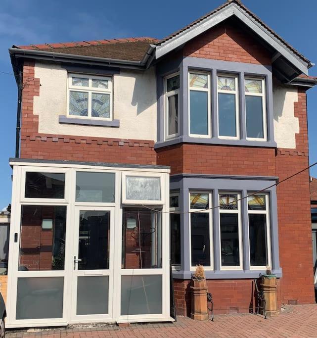 Family Holiday Home Blackpool Exterior foto